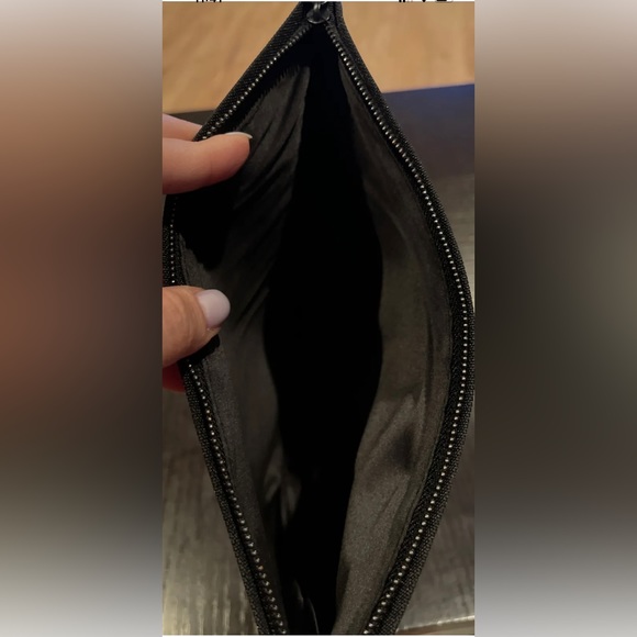 COPY - GUCCI Beauty Authentic Makeup Pouch/Pochette/Clutch/cosmetic/Toil… - Picture 3 of 3